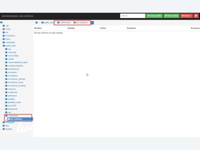 10. Ingresa en tu panel de control al administrador de archivos de tu servicio de hosting y crea la carpeta