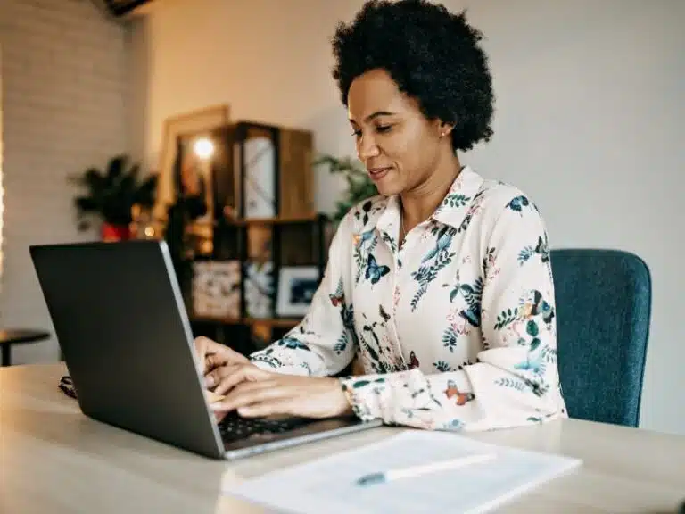 Cómo emprender un negocio en casa e ideas útiles