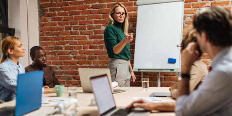 cómo emprender con otras personas